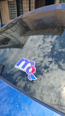 Aparece nuevo sticker Manque Va en vehículos de Chihuahua