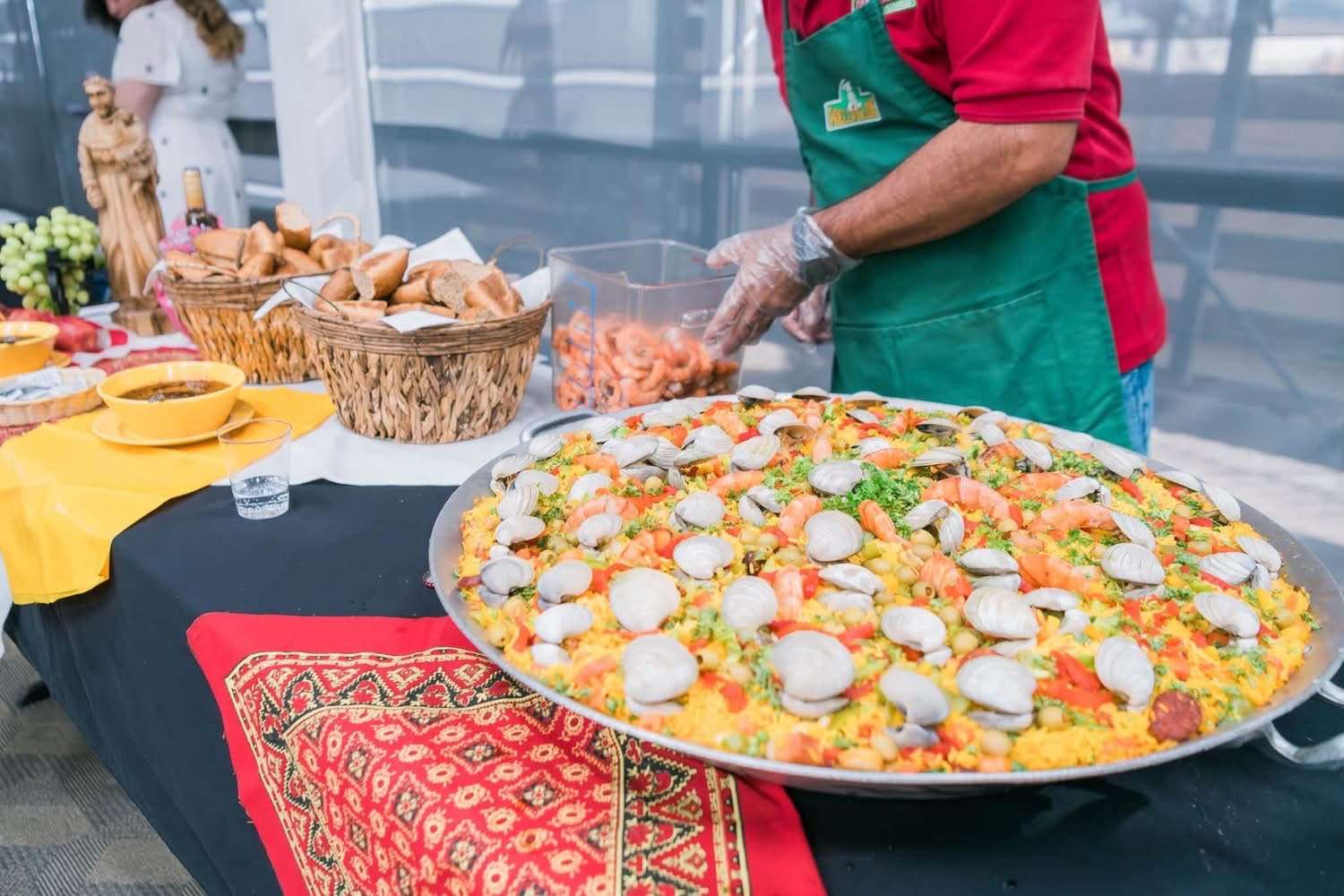 Paellada de Primavera fortalece la convivencia y el sentido de Girasoles A.C