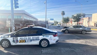 Deja choque una mujer lesionada en el cruce de Escudero 