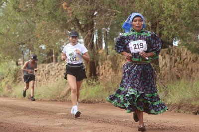 Cierra Ultra Maratón de los Cañones con triunfos de corredores rarámuri 