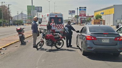 Resulta motociclista lesionado por choque en la Tecnológico