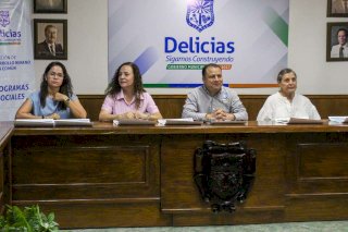 Dan a conocer calendario de recepción para Beca Escolar Uniformes y Zapato 