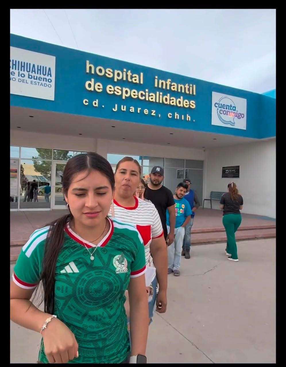 Lleva alimento y esperanza a familias en los hospitales 