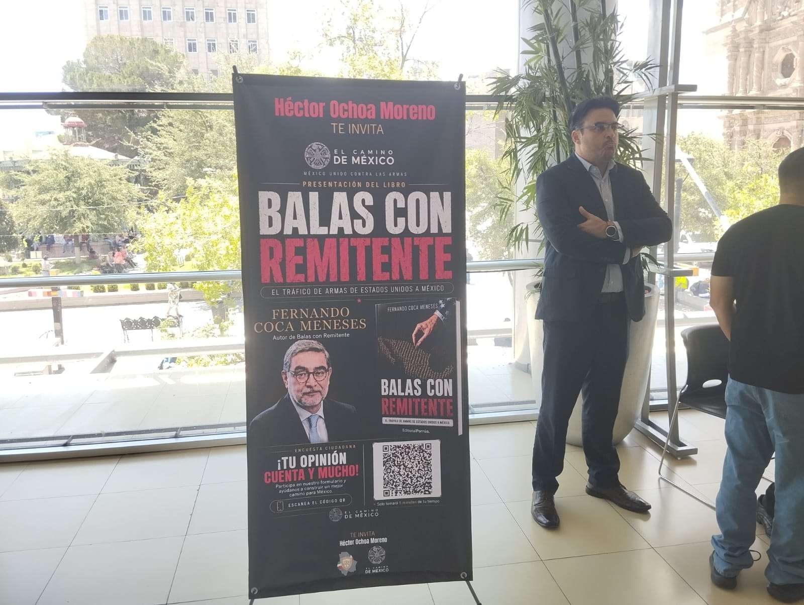 Presenta Fernando Coca Meneses el libro Balas con remitente en Congreso
