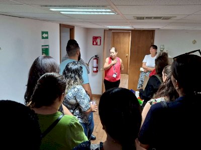 Protestan contra cierre de estancia infantil Juan Jacobo del Issste