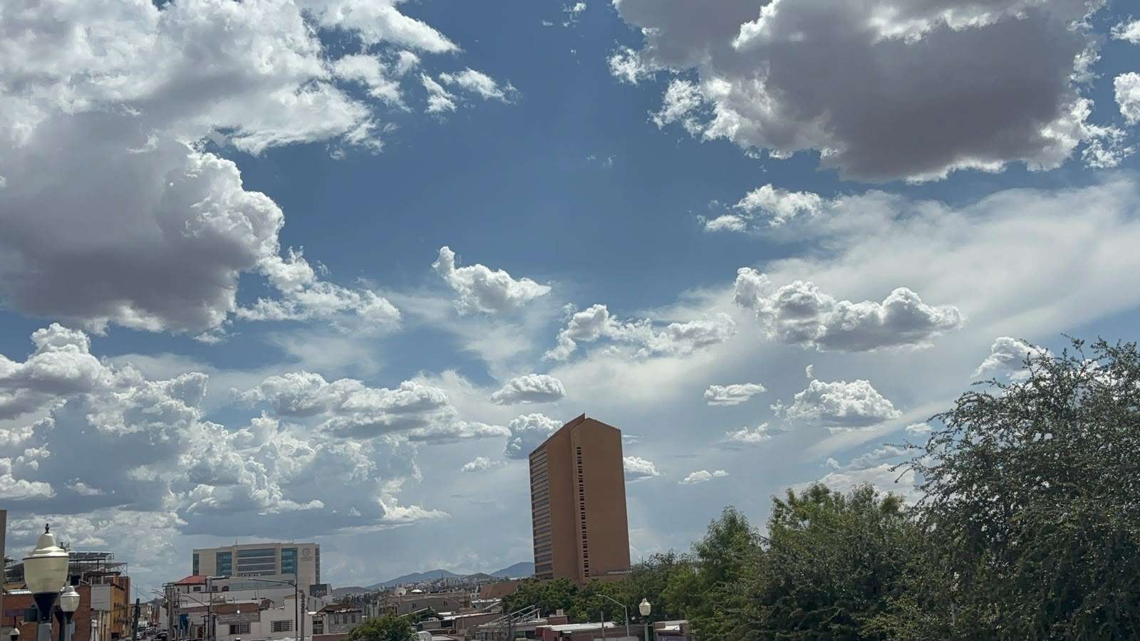 Mantiene Chihuahua clima caluroso; termómetro alcanza los 34°C