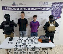 Capturan a 2 integrantes de Los Salgueiro con cristal y narcomanta