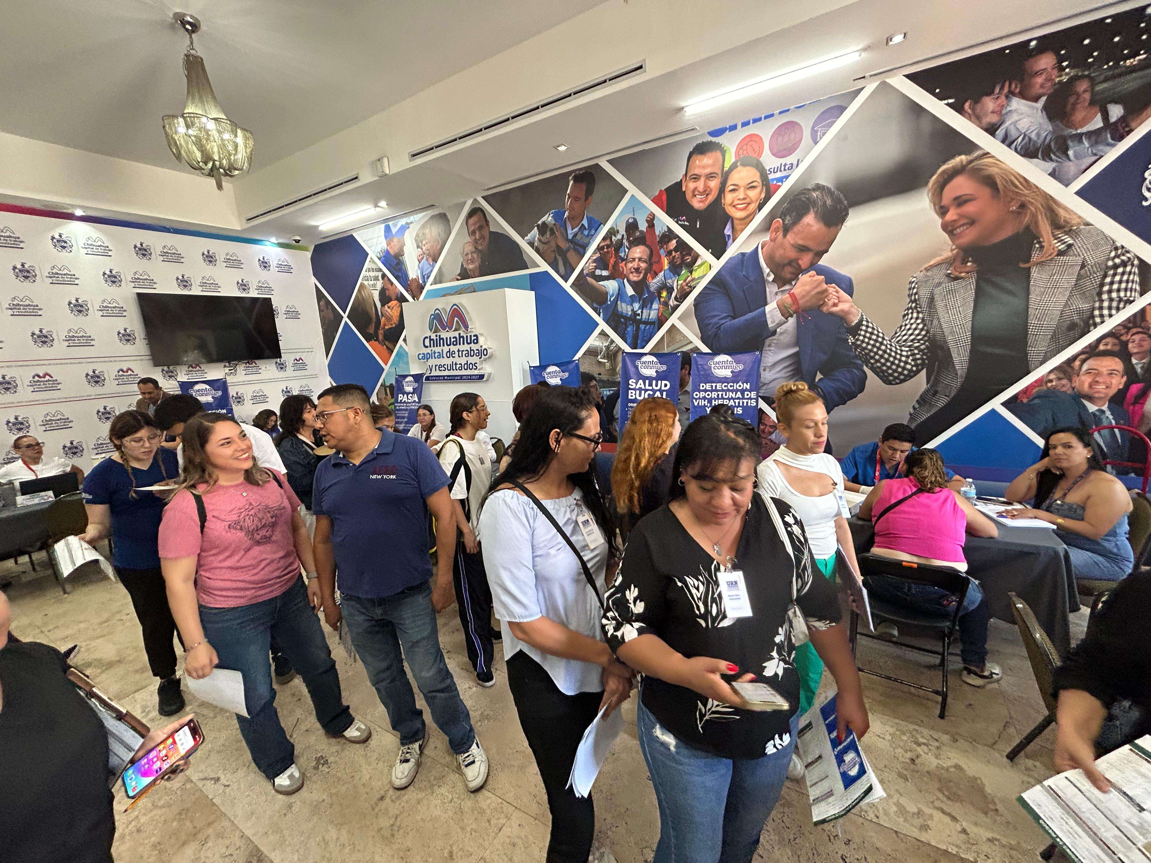Registra gran afluencia Feria de la Salud para las Mujeres en Presidencia Municipal