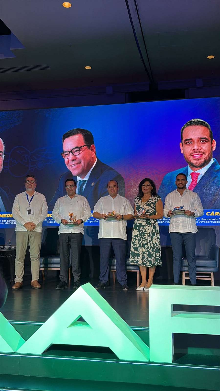 Firma Abelardo Valenzuela convenia contra la corrupción en aduanas