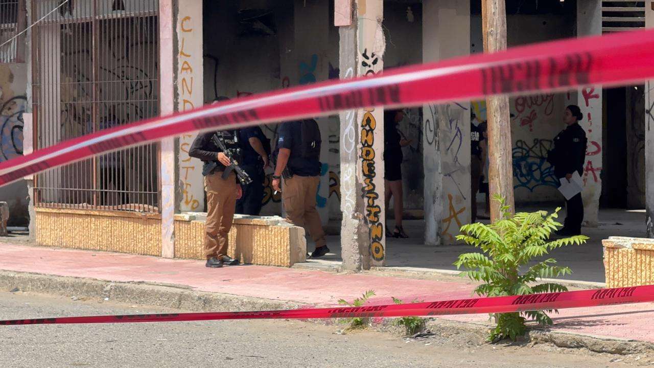 Hallan sin vida a hombre en edificio abandonado de la Partido Romero