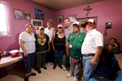 Se reúne Cruz Pérez Cuéllar con fundadores de la 4T en Juárez 