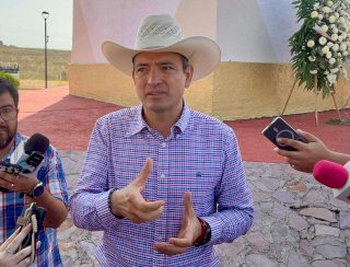 Prepara Alcalde recorrido por colonias de Juárez para exhibir rezagos