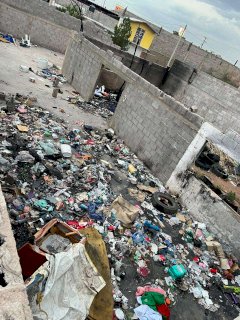 Denuncian vecinos de la Revolución foco de infección, delincuencia y abandono 