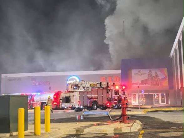 Ofrece CANACO respaldo a comercios afectados por incendio en Río Grande Mall