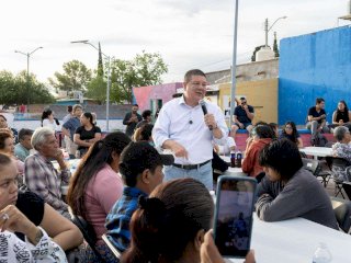 Visita Jáuregui la colonia Rubio y refrenda compromiso de cercanía