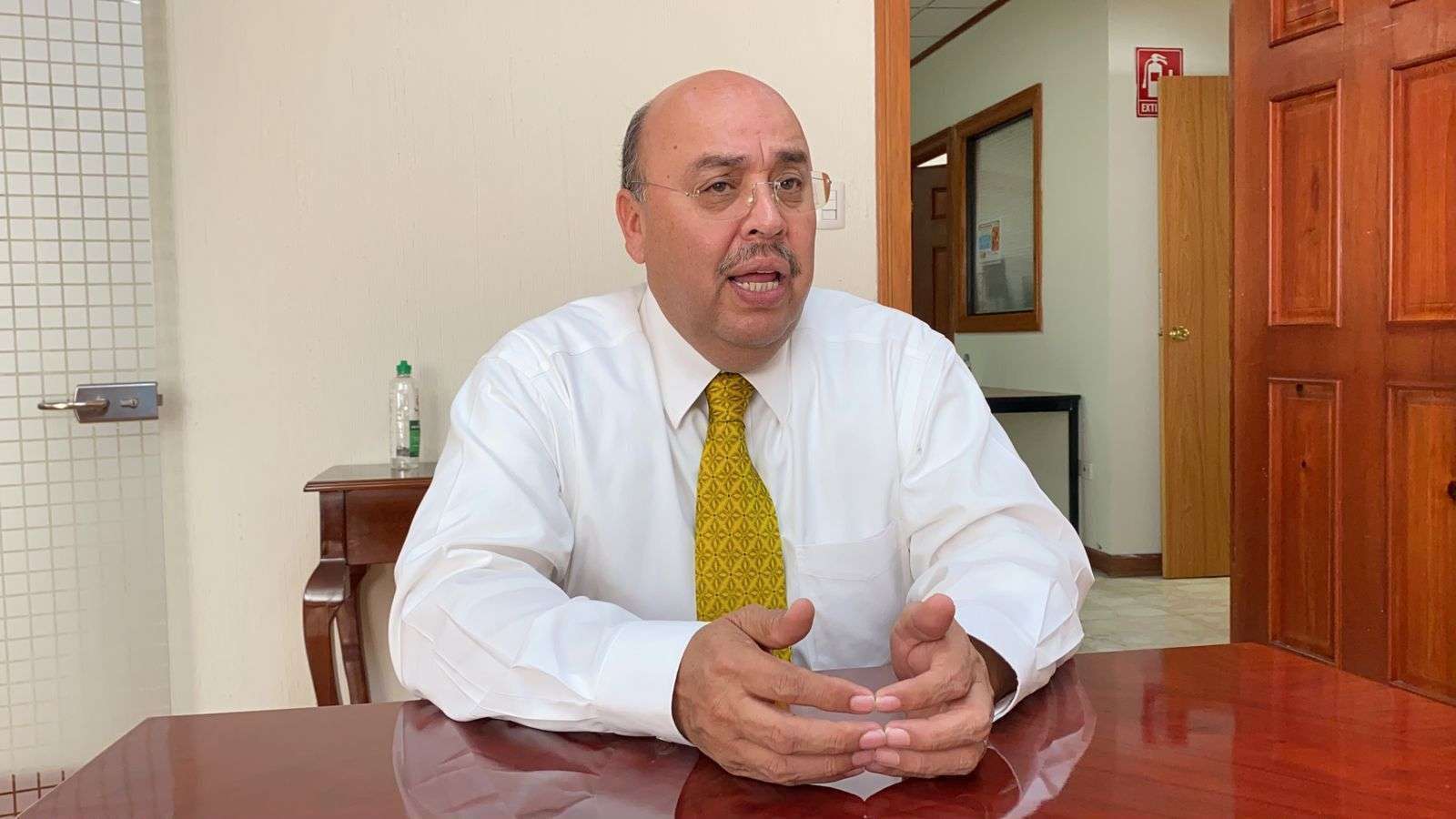 Mantiene FGE abierta investigación contra Ulises Lara pese a renuncia