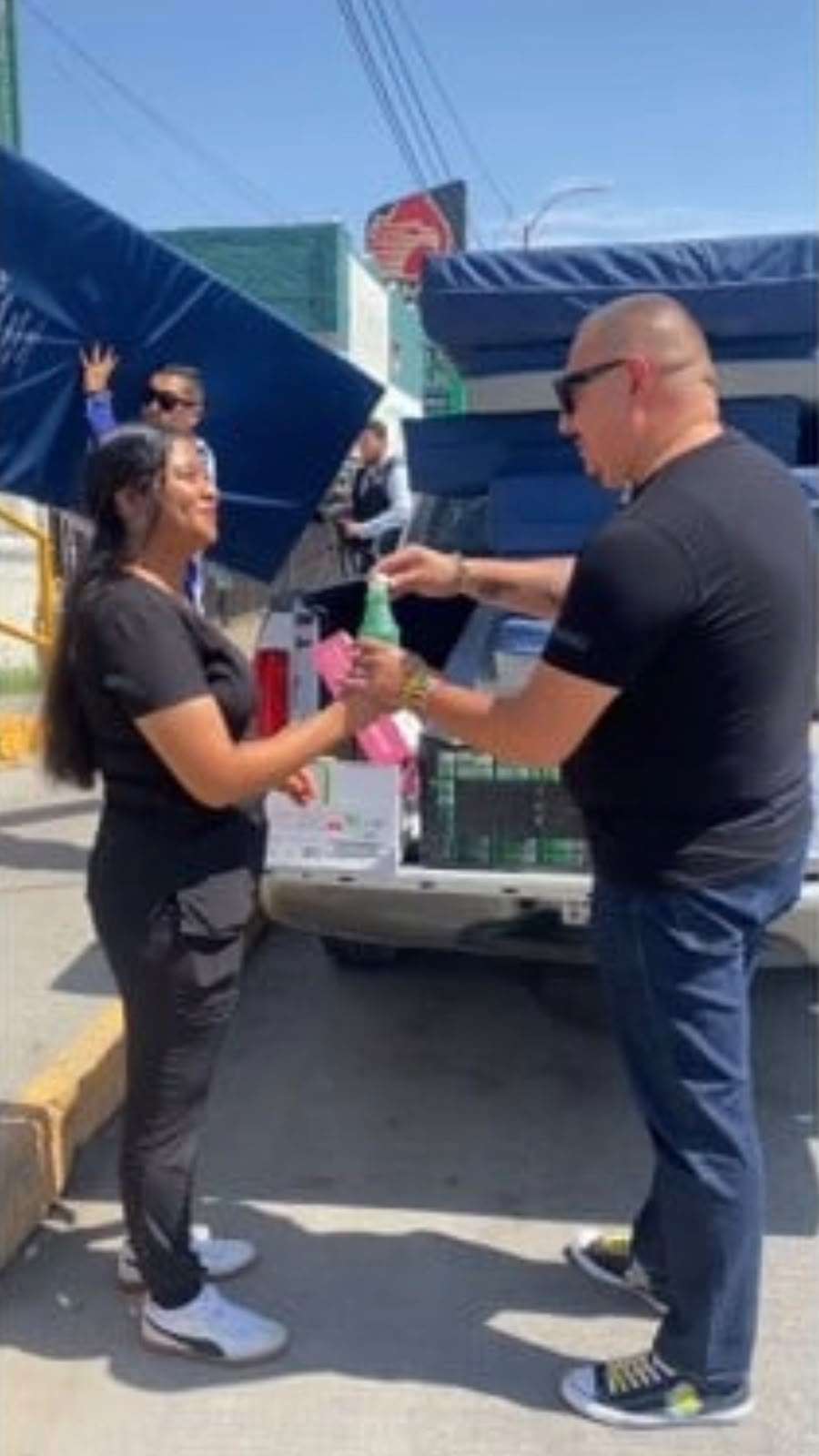 Entrega Canaco donativo a asilo de adultos mayores 