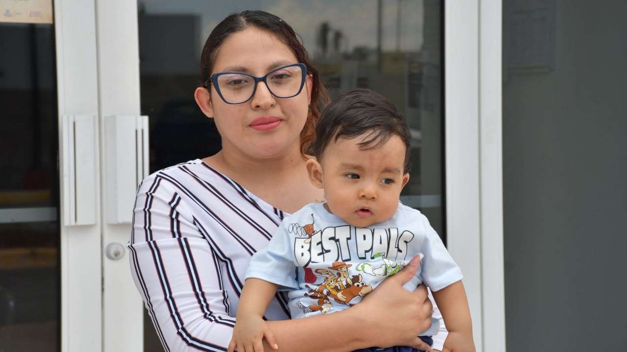 Se recupera bebé Liam, de cirugía cardiovascular en el Hospital Infantil