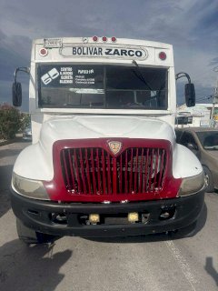 Infraccionan a camión de la ruta Bolívar-Zarco por obstruir el paso 