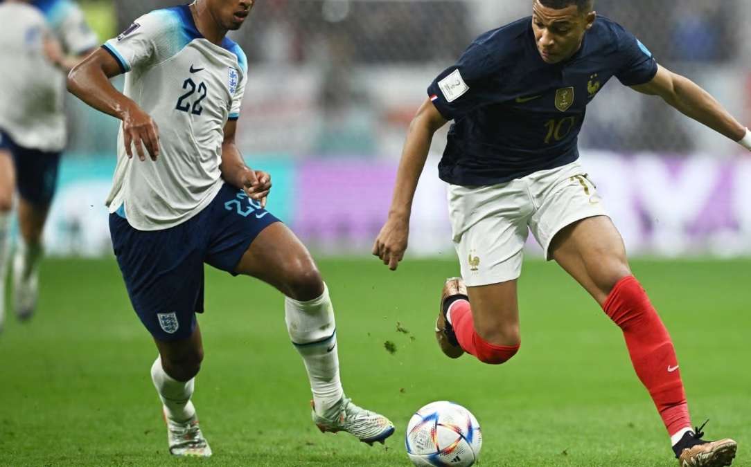 Sa adelanta Inglaterra 2-0 frente a Francia, por el tercer lugar del mundial