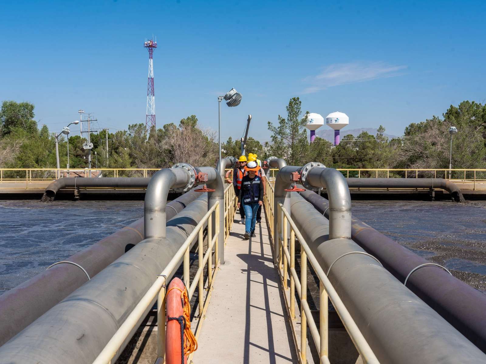 Estudiantes de UTCJ visitan la Planta Norte de Tratamiento de la JMAS