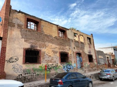 Se caen a pedazos casonas abandonadas del Centro de Chihuahua