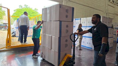 Inicia Municipio distribución de mochilas de Mi Bolsa Escolar 