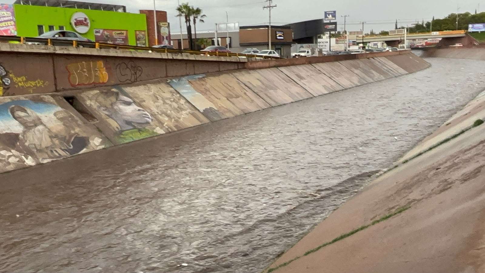 Alcanza canal Teófilo Borunda 40% de su capacidad tras lluvias