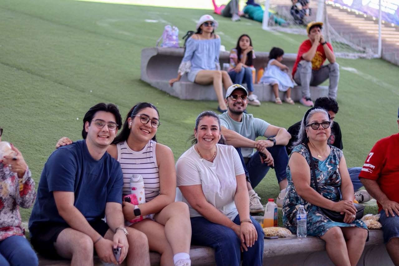 Viven cientos final del Mundial 2026 en Parque Central