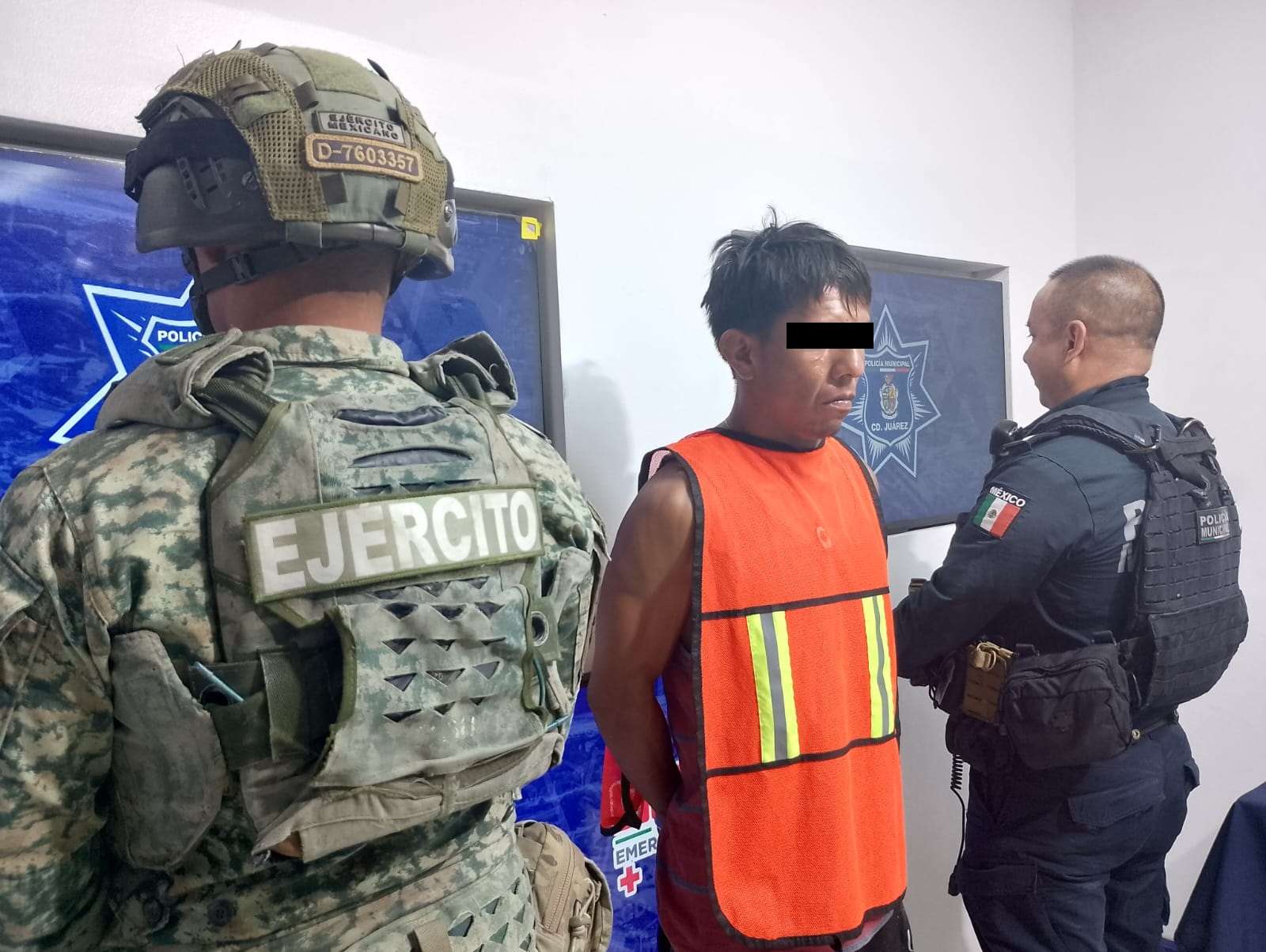 Lo detienen por orden de aprehensión vigente 