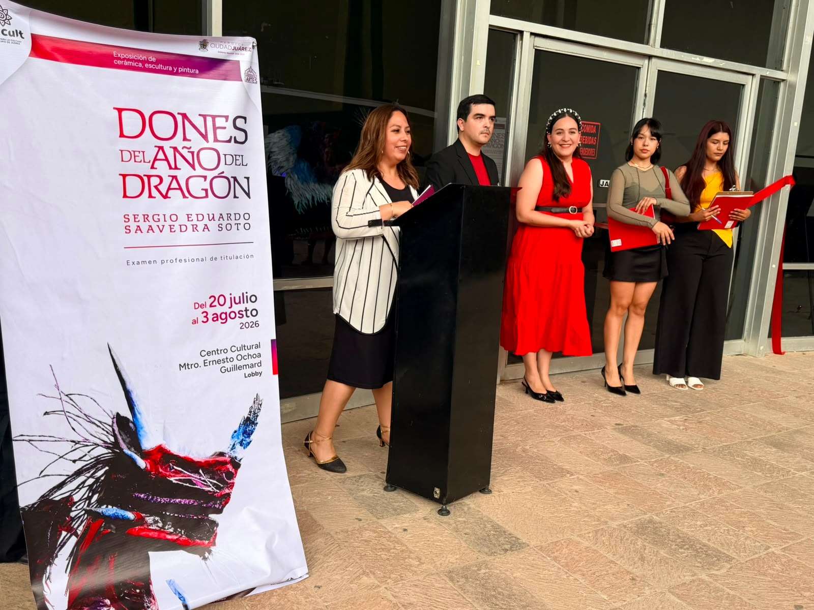 Presentan exposición Dones del Año del Dragón 