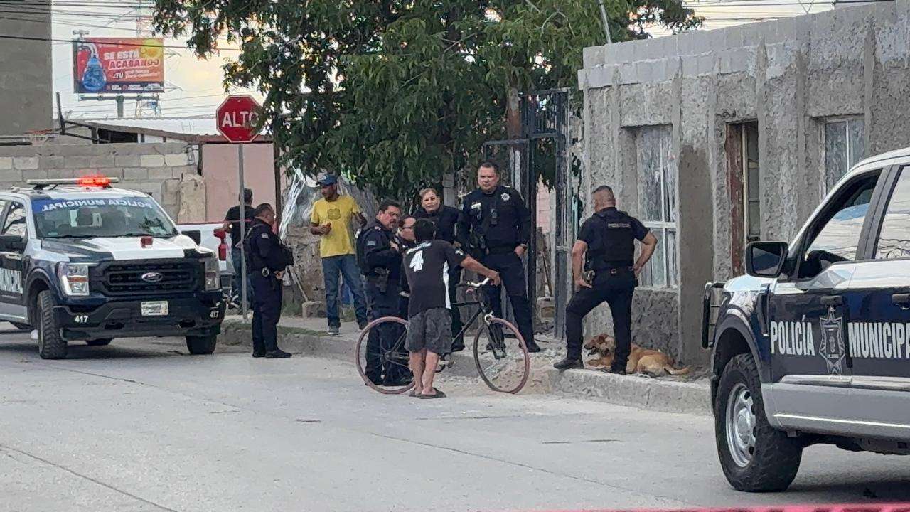 Atacan a balazos a hombre en la Lucio Cabañas; queda herido en el abdomen