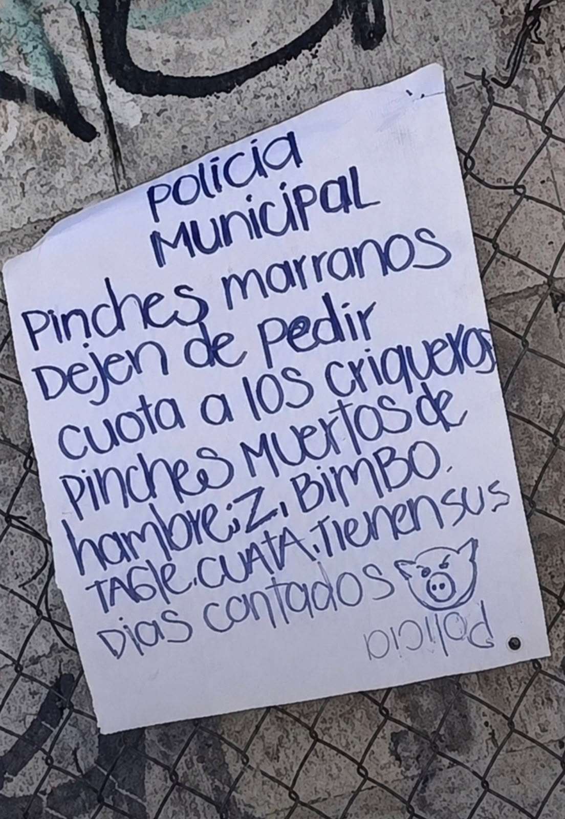 Localizan cartulina con amenazas contra policías en Pradera de los Oasis