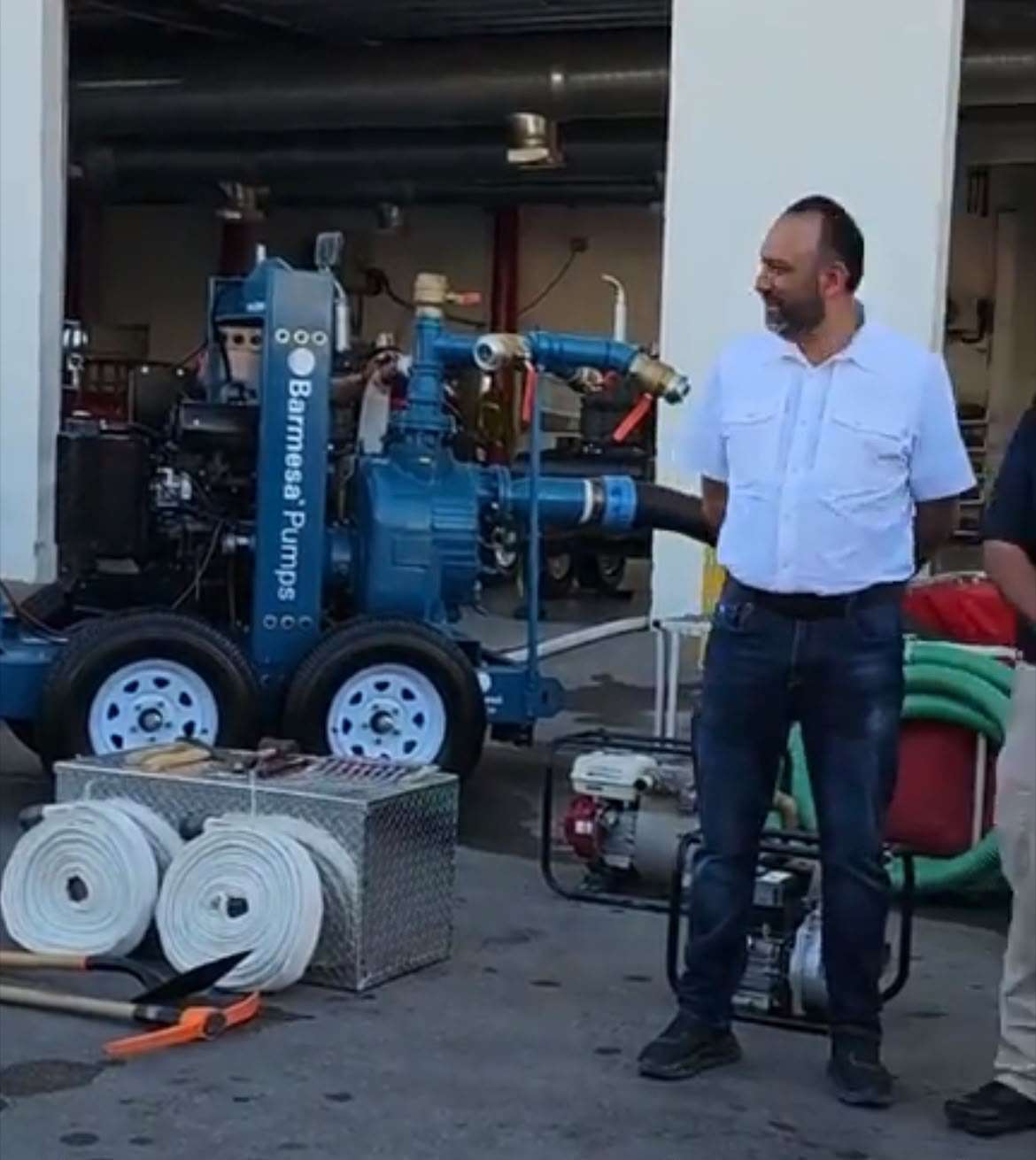 Dotan de motobombas a Bomberos para responder a inundaciones 