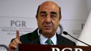 Cambian la prisión domiciliaria a Murillo Karam por un grillete electrónico 