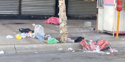 Se convierte en basurero la avenida Juárez 