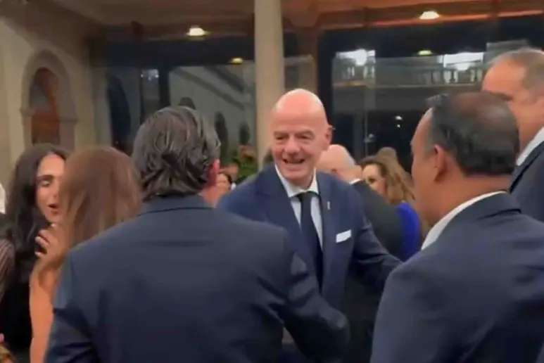 Investiga FGR cena de FIFA en el Castillo de Chapultepec
