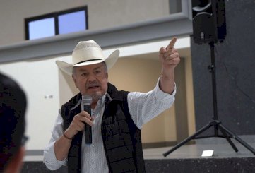 Exige Mario Vázquez reapertura igualitaria para exportación de ganado