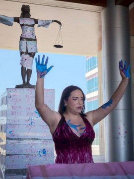 Denuncian agresión por transfobia contra adulta mayor 
