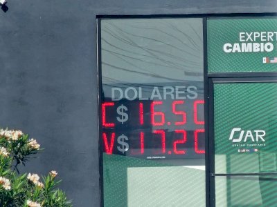 Baja el dólar a $17.20 en casa de cambio JAR