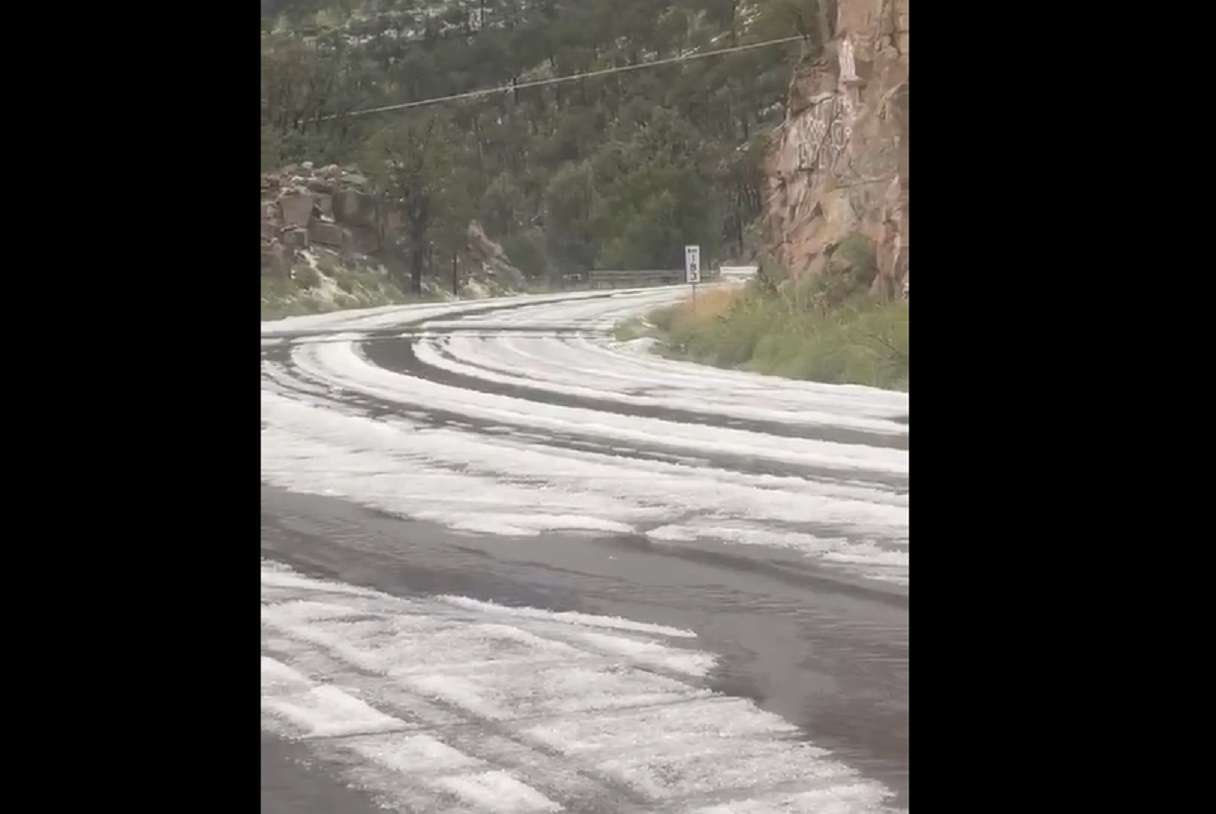 Alertan por caída de granizo en carretera de Bocoyna