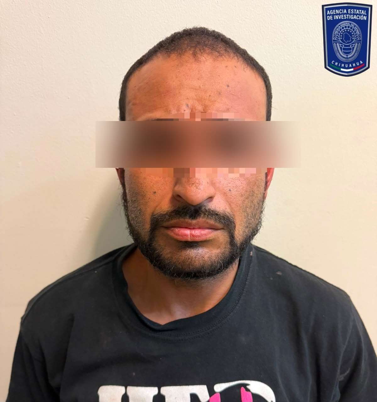 Detienen a hombre que tenía 17 envoltorios de cristal en la Manuel Valdez