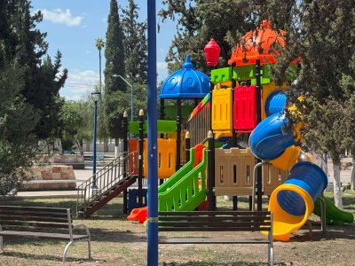 Instalarán 14 nuevos módulos de juegos infantiles en plazas de Delicias 