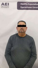 Vinculan a proceso a expolicía por daños a 13 locales