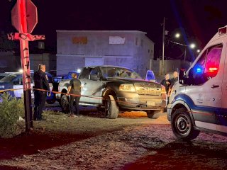 Atacan a pareja a balazos en la colonia Crucero 