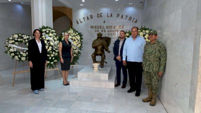 Realizan Guardia de Honor por el 215 aniversario de Miguel Hidalgo 
