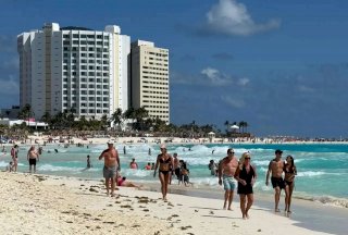 Advierte Imef caída del turismo extranjero en México