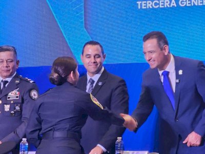 Encabeza Alcalde graduación de la tercera generación de cadetes 