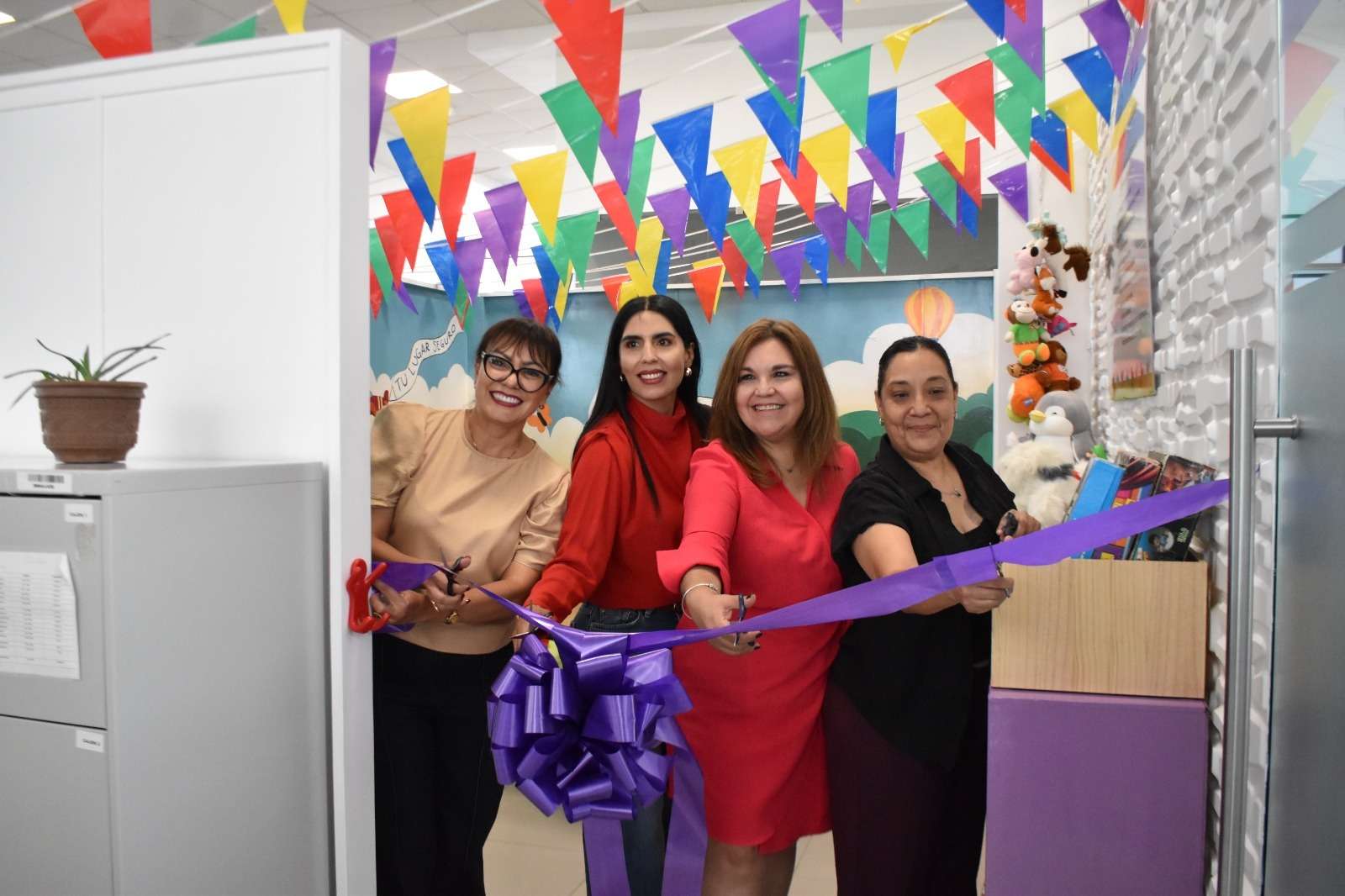 Destina Instituto de la Mujer un espacio para niñas y niños en sus oficinas