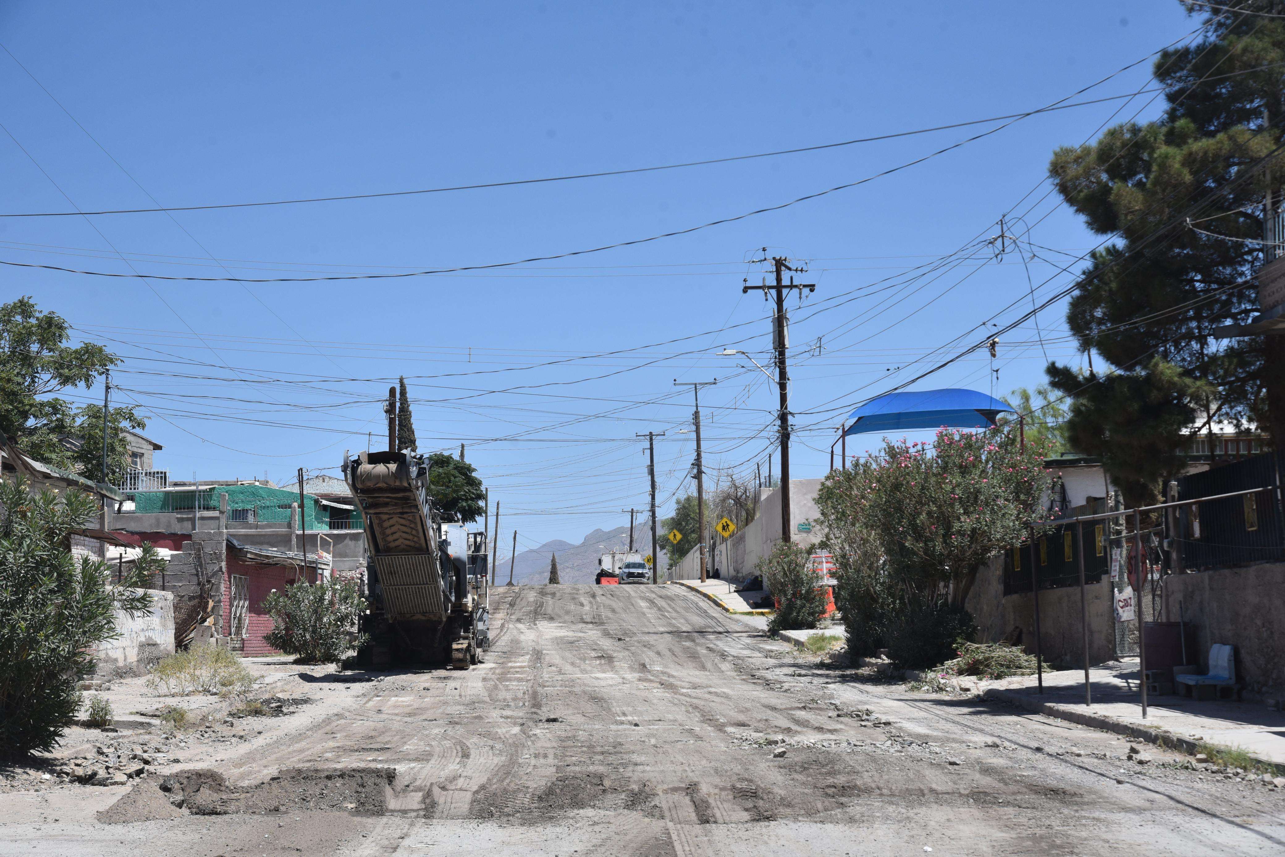 Rehabilitan calle Morera en la Francisco Villa